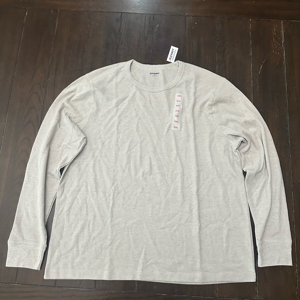 Old Navy Men's Cream Long Sleeve Snug Crew Tee